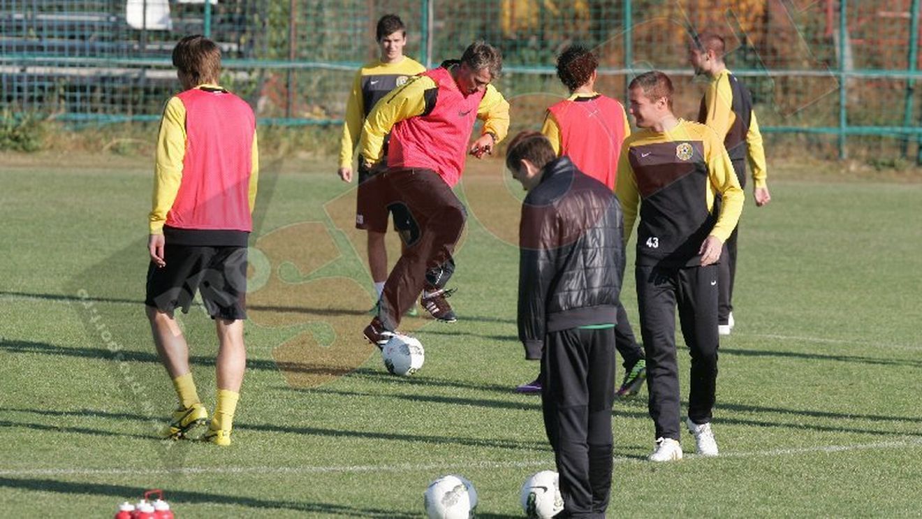 A venit la inaugurarea "Cluj Arena", dar nu va fi pe teren cu "U" Cluj!** FOTO Dan Petrescu a condus antrenamentul lui Kuban