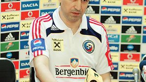 Pițurcă: „Jucăm așa cum știm noi"