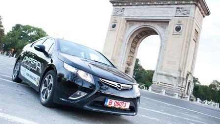 Ampera, modelul electric revoluționar Opel, acum la DiBas
