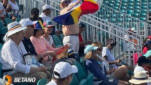 CORESPONDENȚĂ DE LA MIAMI OPEN | Ce face Cîrstea înaintea unui meci, de unde a venit o româncă pentru a o vedea pe „Sori” jucând și cum a încurajat-o vedeta trupei Voltaj pe Sorana! FOTO&VIDEO EXCLUSIV