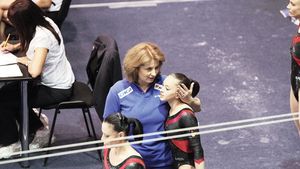 Mariana Bitang: "Larisa aleargă pe holuri să-mi arate că nu are dureri"