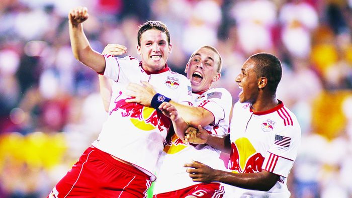 Ați auzit de John Rooney?** Fratele mai mic al atacantului lui United a devenit idolul fanilor lui New York Red Bull