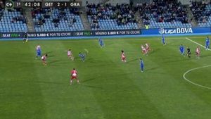 Dacă se întâmpla în Liga 1, ieșea scandal uriaș!** VIDEO Un penalty dubios și un gol din offside au decis prima repriză! Ce a 'trăit' Torje: