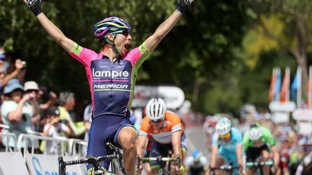 Ulissi revine cu victorie în Giro! Suspendat nouă luni pentru dopaj în 2014, după ce a câștigat două etape în Turul Italiei, rutierul de la Lampre-Merida s-a impus la sprint. Contador a rezistat cu umărul dislocat