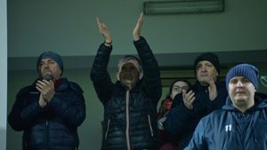 Cum a trăit un patron din Superliga, candidat pentru preşedinţia Consiliului Judeţean, alegerile locale! „Cate voturi sunt, nici nu mai contează”. VIDEO