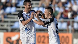 Un nou fundaș lateral pentru echipa națională? Cine e Mihai Velisar, fotbalistul lui Gaz Metan, crescut de Petrolul. "Antrenorul a avut încredere în mine, l-a luat fără să-l cunoască. Acum a devenit titular incontestabil"