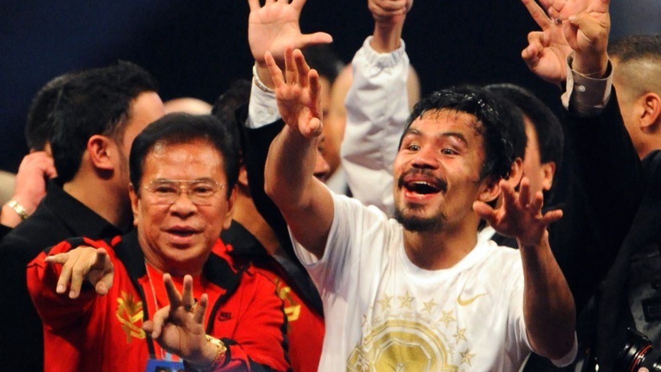 Pacquiao a măturat pe jos cu Margarito și a devenit noul campion mondial WBC!