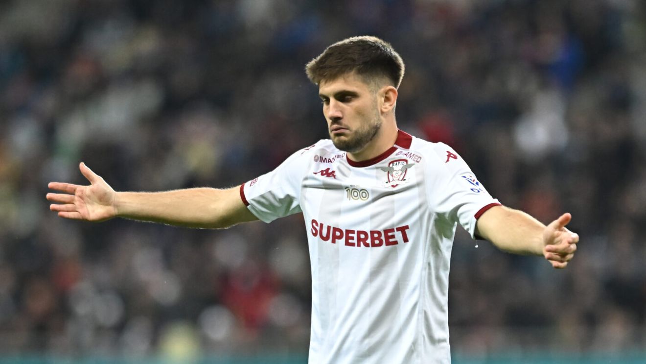 „M-a surprins total situația lui Paul Iacob. Am vrut să-l transferăm noi, dar mi-a zis că semnează în Polonia. Văd ca nu s-a mai dus acolo, dar nici Gâlcă nu-l mai vrea la Rapid”. EXCLUSIV