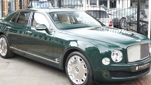 "Are doar 10.000 de km!" FOTO | Anunț unic pe site-urile auto. "Da, nu se întâmplă prea des" Cine a folosit această mașină și cât costă