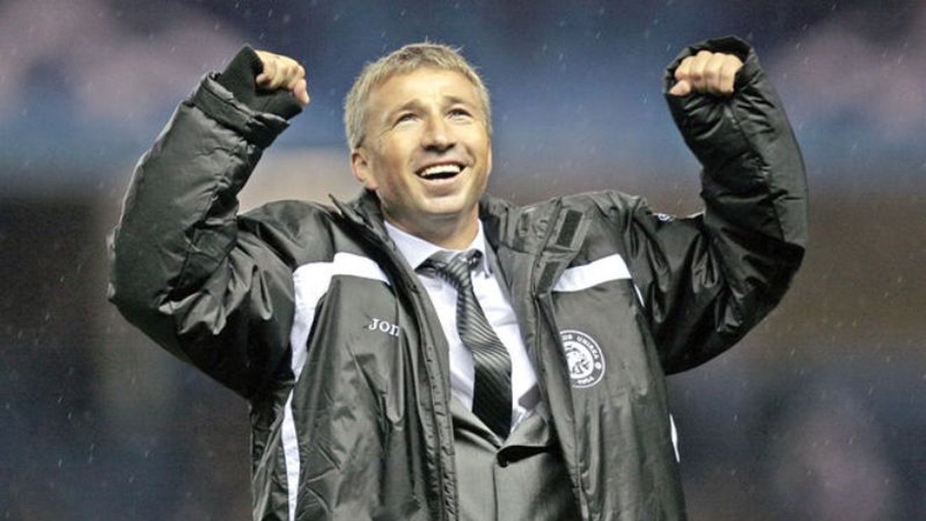 „Petrescu e circar!"**