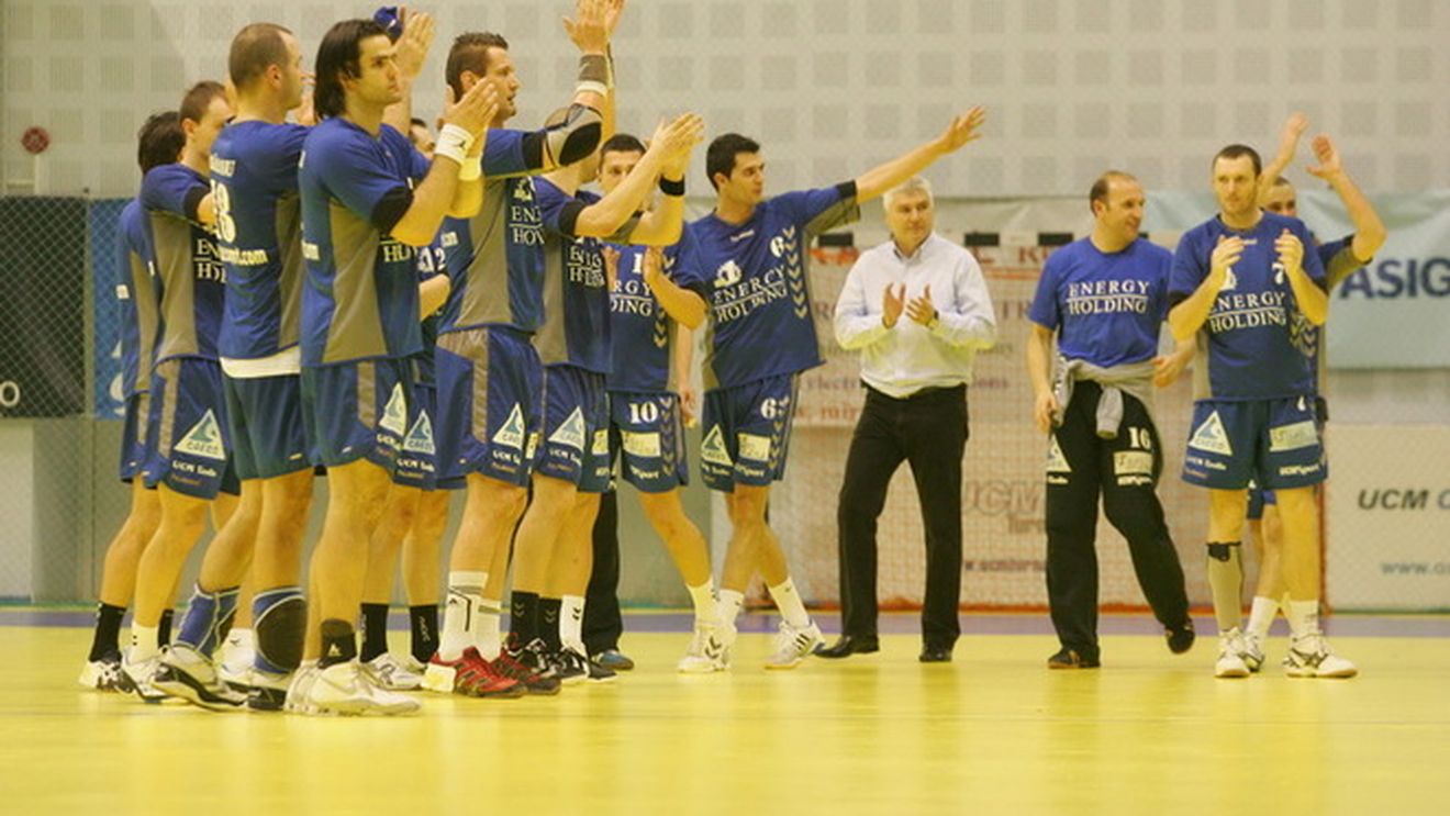 UCM Reșița - Dinamo 39-31!**