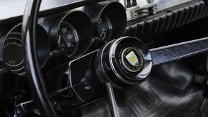 Ce însemna Dacia neagră pe timpul lui Nicolae Ceaușescu. Gigi Becali: „Îți dai seama să te împrietenești cu el?”