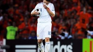 "Mi-aș dori într-o zi să lucrez cu Olăroiu"!** Mesajul lui Mutu către fanii naționalei