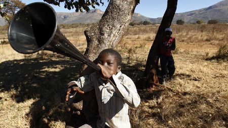 Îngroziți de vuvuzele! Trompetele, interzise pe arena lui Standard: "Pot fi folosite drept arme!"