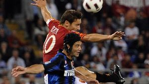 Chivu, depășit de Krasic în derby-ul cu Juve