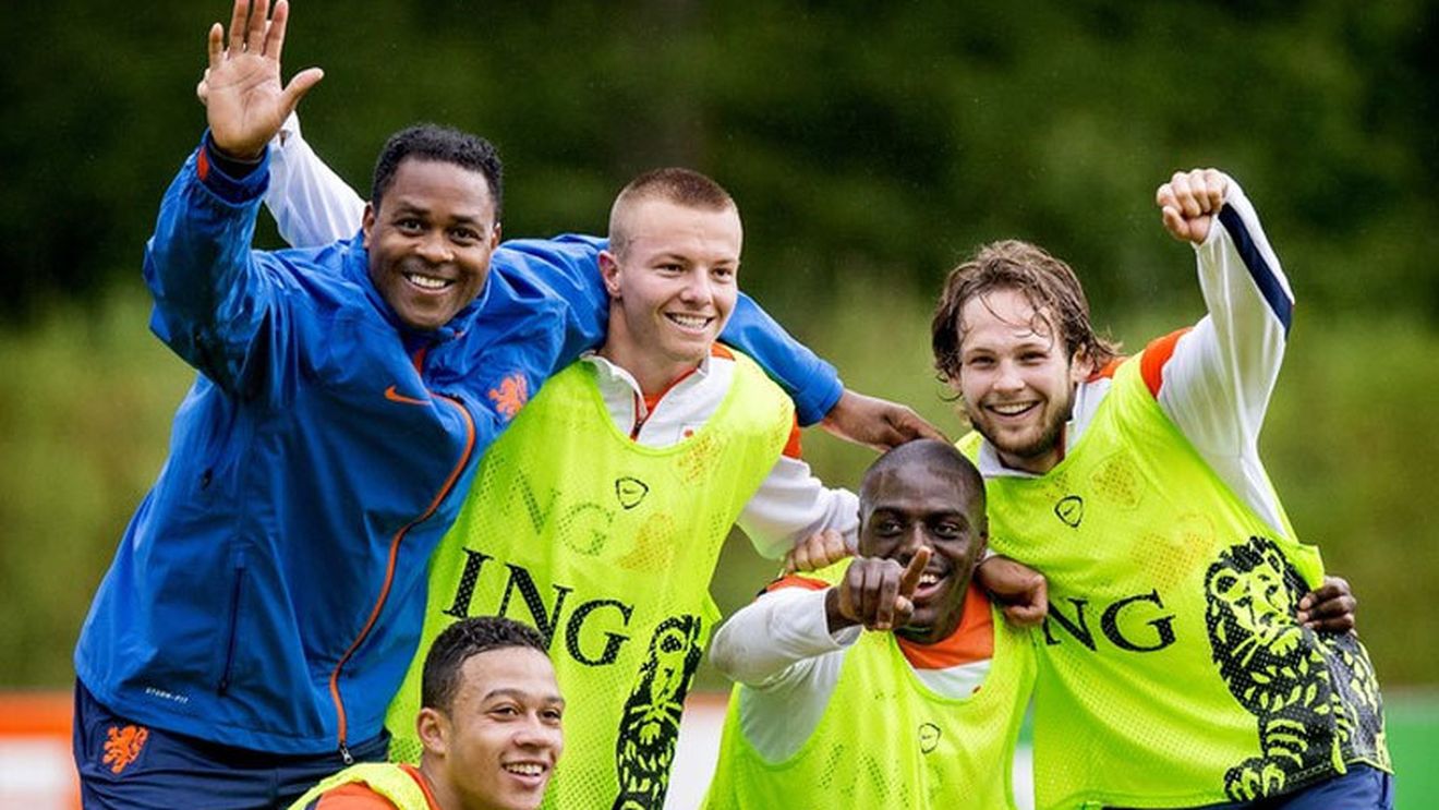 După refuzurile starurilor de la Bayern, Van Gaal a pus ochii pe copiii săi de suflet. Indi și Clasie, pe lista lui Man. United