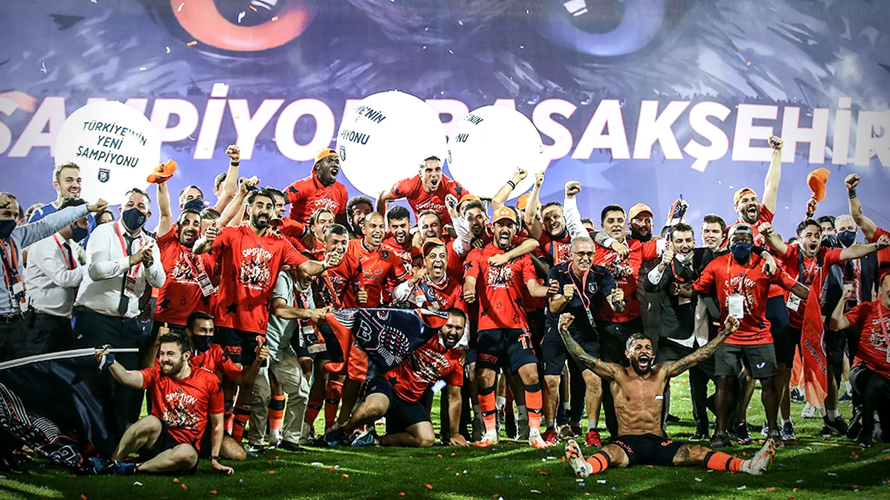 Istanbul Başakşehir, noua campioană din fotbalul turc! Silviu Lung le-a apărat un penalty. A câștigat titlul în premieră, unul dintre fanii clubului fiind președintele Recep Erdogan