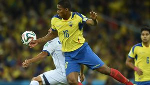 Antonio Valencia rămâne pe "Old Trafford": a semnat un nou contract cu United: "Abia aștept să lucrez cu Van Gaal"