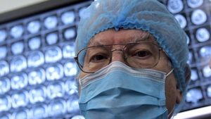 Doctorul Vlad Ciurea dezvăluie ora exactă la care trebuie să te bagi la somn pentru sănătatea creierului