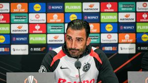 Elias Charalambous a dezvăluit ce vor face fotbaliștii FCSB în memoria lui Emeric Ienei la meciul cu Basel