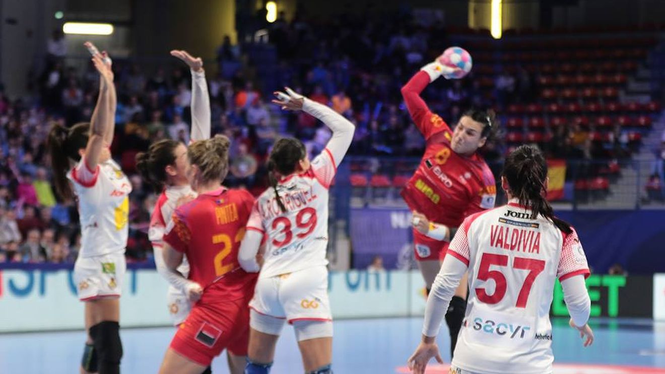 Cristina Neagu s-a accidentat după 335 de minute jucate la Euro din 352 posibile! Ambros Martin are una din cheile semifinalei cu Rusia. Selecționata lui Trefilov a fost bătută de România B la Trofeul Carpați 