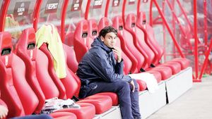 Unde a ajuns să joace Andrei Ionescu, cel considerat cândva urmașul lui Adi Mutu: "E o țară frumoasă". Pe cine vrea campioană în Liga 1: "Destinul vieții m-a purtat și pe la alte echipe, dar originile nu mi le pot schimba"