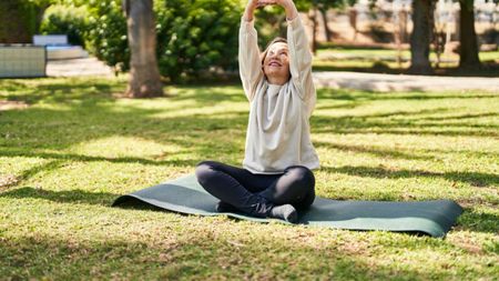 ADVERTORIAL. Ce fac diferit cei care se mențin în formă după 40 de ani?