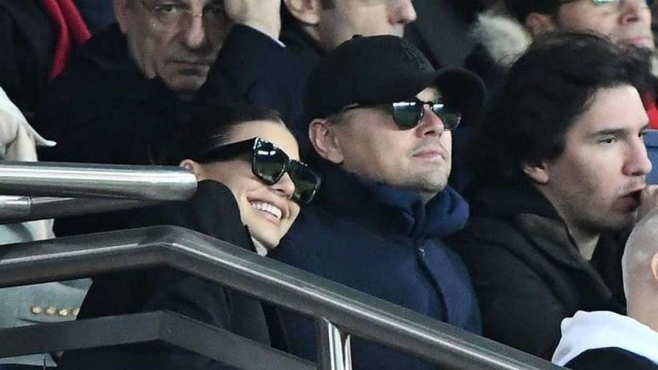 Ea este femeia care l-a cucerit pe Di Caprio. FOTO | Alături de cine a urmărit actorul partida PSG - Liverpool