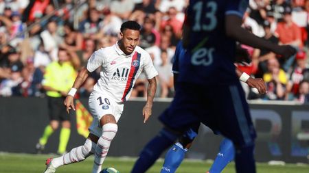 FOTO & VIDEO | Neymar, inamicul public #1 la revenirea pe Parc des Princes! Mesaj jignitor al fanilor lui PSG + fluierături și semne obscene