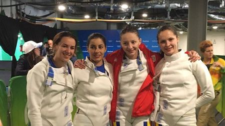 "Totul despre colegele mele" cu Loredana Dinu. VIDEO | "Ea a fost cea mai speriată dintre noi. Nu am reușit să o fac să iasă din casă". Cafeaua, lista de bucate și detergentul 