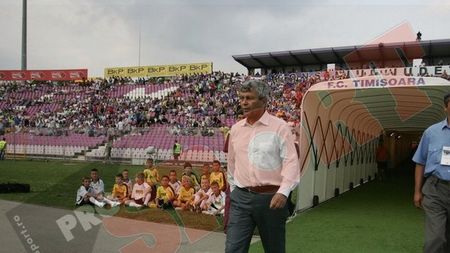 Lucescu: "Asta e viața, ăsta e fotbalul!"** Sabău: "Îmi pare rău!"