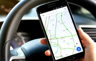 Google Maps aduce o funcție mult așteptată pe Android Auto. Despre ce este vorba