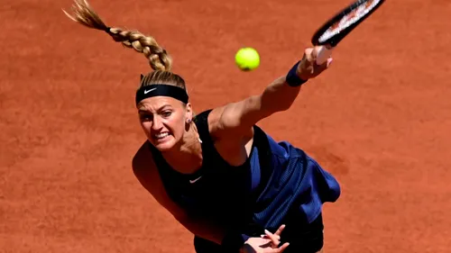 Incident straniu la Roland Garros! Petra Kvitova s-a accidentat la conferința de presă și s-a retras din turneu