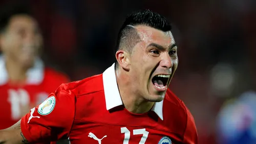 Chilianul Gary Medel a fost operat, după ce a fost lovit în figură la meciul amical cu Peru