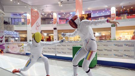 Ana Maria Brânză a câștigat Cupa României la spadă după o finală lejeră cu Maria Udrea (15-5): "Bravo, Ana!"