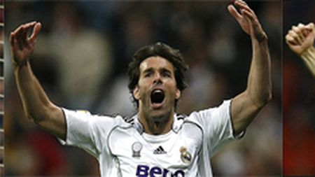 Unul dintre cei mai mari golgheteri ai ultmilor 20 de ani a spus "ADIO" fotbalului! **Legendarul Ruud van Nistelrooy s-a retras