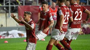 Anunț despre transferul lui Rrahmani. Victor Angelescu, acționarul minoritar de la Rapid, a vorbit despre plecarea atacantului kosovar