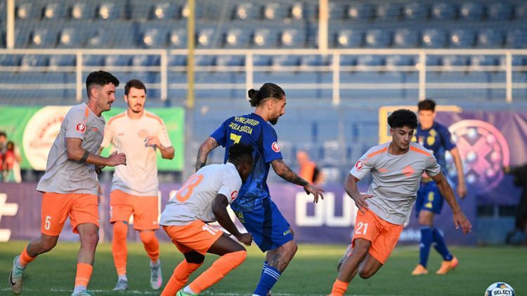 Unirea Slobozia – Metaloglobus București 2-1, în etapa 6 din Superliga. Florin Purece marchează două goluri la Clinceni și echipa lui Andrei Prepeliță întoarce rezultatul