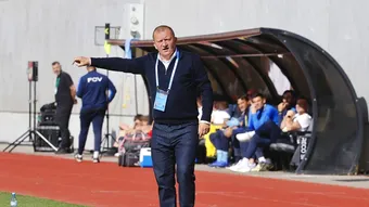 Dorinel Munteanu sare pe arbitraj după ce FC Hermannstadt a retrotradat în Liga 2: ”Să le fie rușine! Sincer, chiar am crezut în Kovacs mititelul.” Antrenorul pleacă: ”Sibiu trebuie să aibă puterea să se ridice, să o ia de jos”