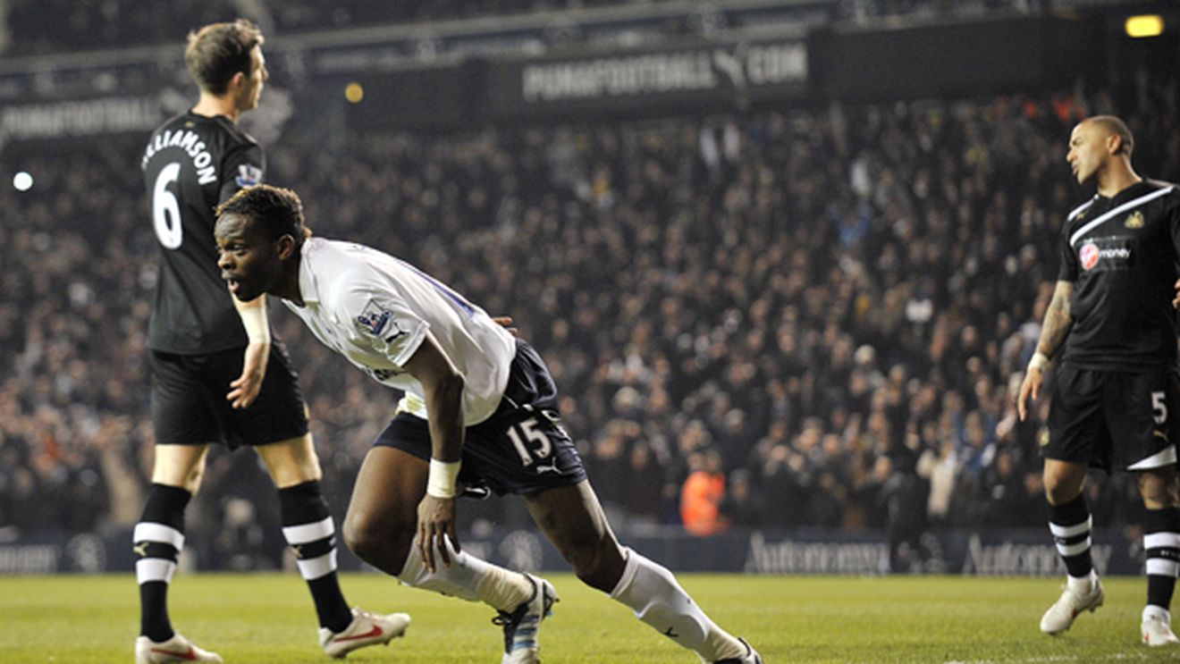 Louis Saha** a semnat un contract pe un sezon cu Sunderland