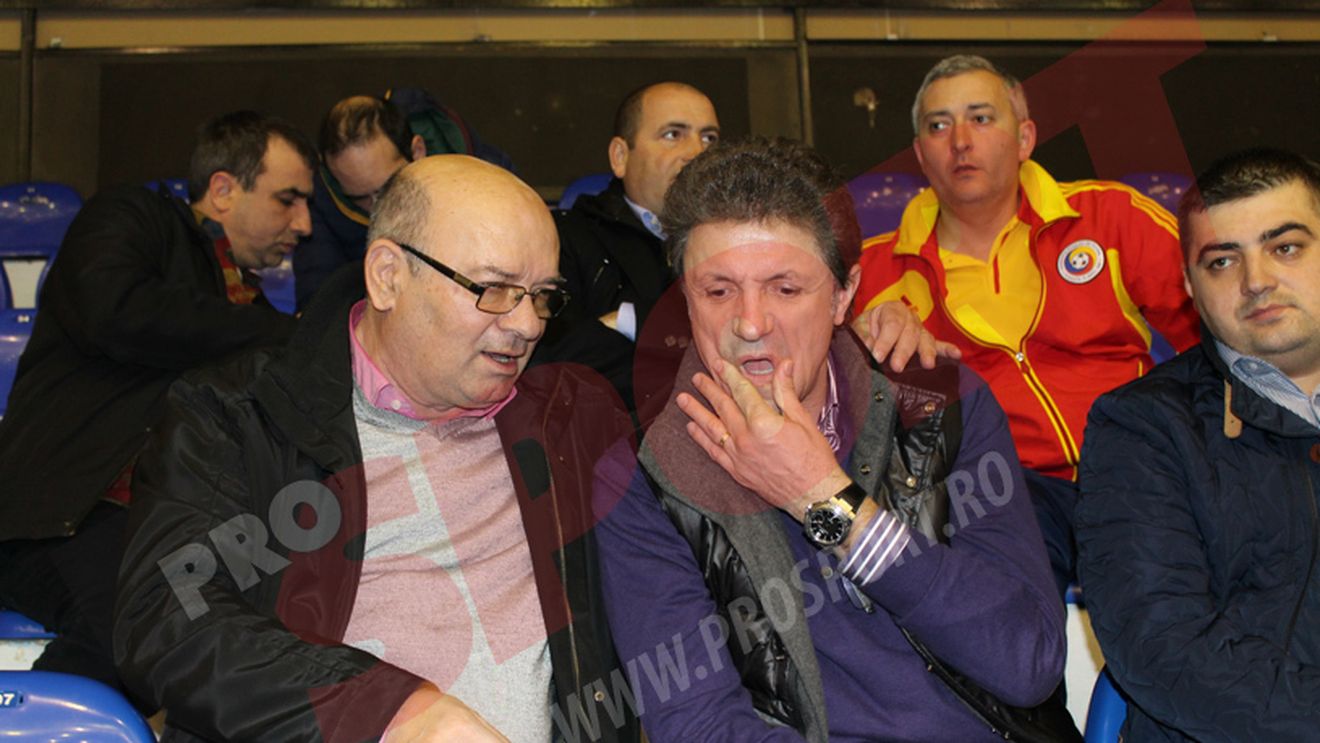 Gică Popescu și-a făcut campanie la turneul de futsal al Ligii a II-a naționale găzduit de Buzău