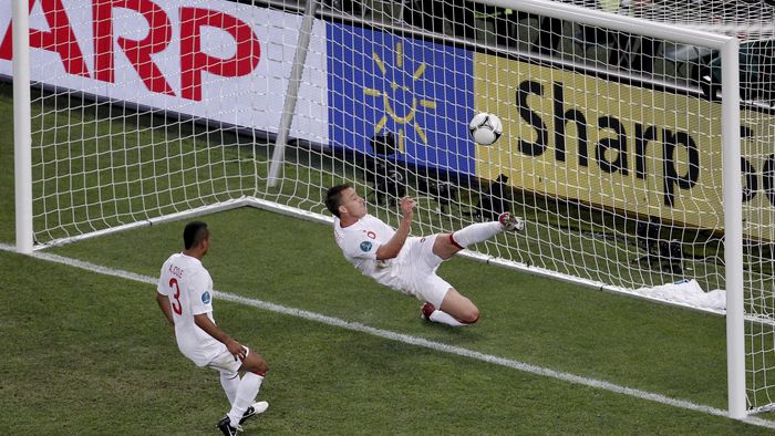 UEFA explică eroarea din meciul Anglia - Ucraina:** "Așa ceva se întâmplă o dată la o mie de cazuri!"