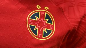 EXCLUSIV FCSB „După un telefon, am intrat eu în locul lui!”. Dezvăluiri șocante din interior despre cum se fac schimbările la FCSB