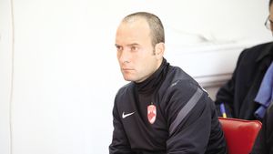 A venit la Dinamo, a deschis televizorul și rămas mască: "Nu mi-a venit să cred!"** Primul contact al lui Birindelli cu fotbalul românesc