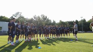 Universitatea Craiova s-a reunit. Noutăţile şi absenţele de la primul antrenament efectuat sub comanda lui Mirel Rădoi