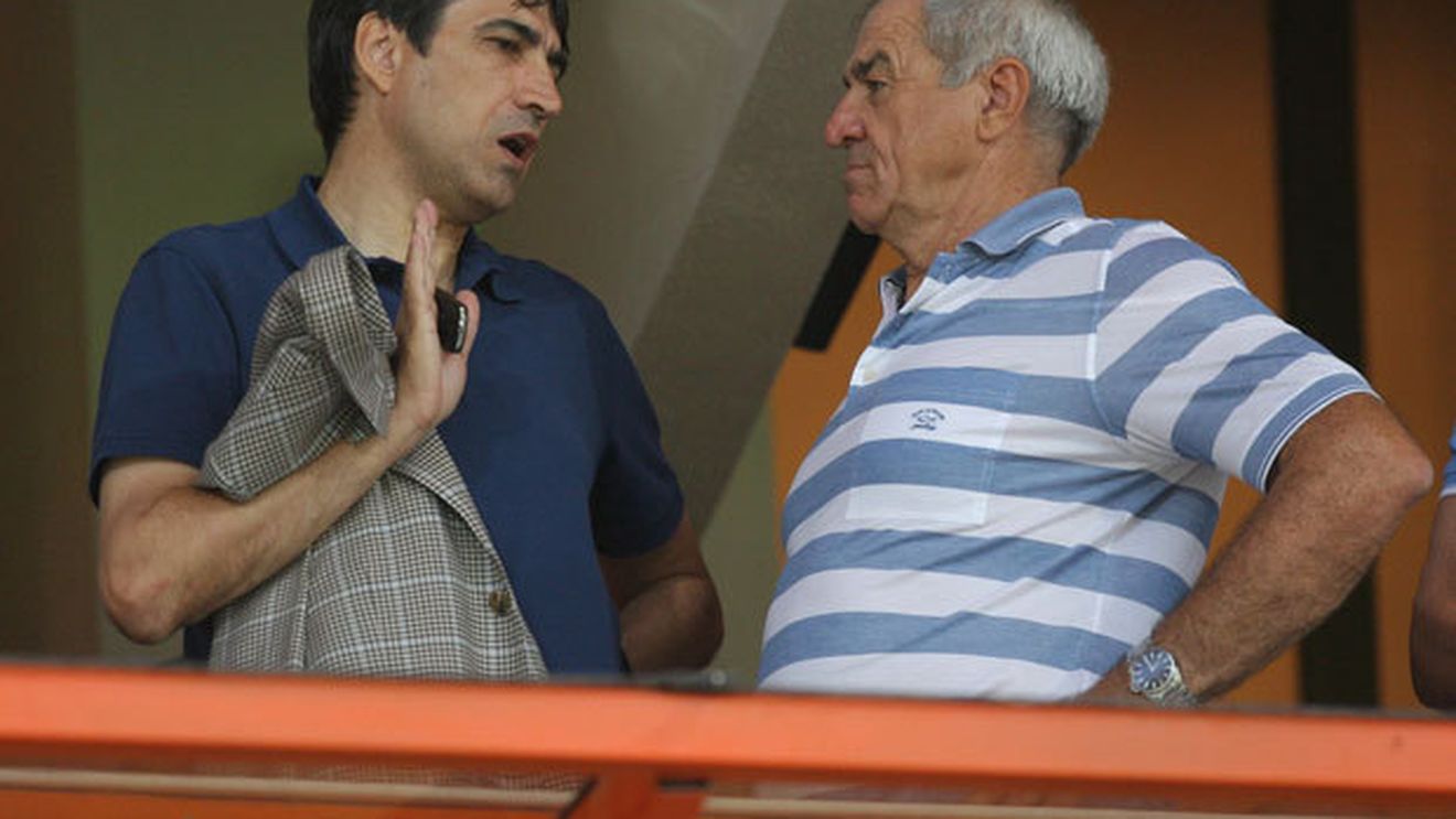 Pițurcă, atacat de Hizo după acțiunea din Spania!** Selecționerul, acuzat că și-a bătut joc de Antal: "L-a luat degeaba" Papp, adus în discuție: "De ce nu mai vine la lot?"