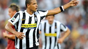 Felipe Melo a suferit un traumatism cranian la meciul cu Genoa