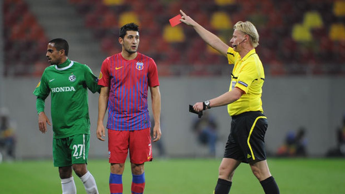 S-a RĂ‚ZBUNAT Reghe pe Florin Costea?** "Credea că poate să facă ce vrea la Steaua" Ce i-a spus vârful lui Reghecampf când juca la Craiova