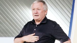 Porumboiu a luat foc:** "Francezii ne fac țigani, dar ar trebui să le fie rușine! Ă‚sta nu e fotbal, ci mafie"