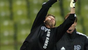 Coșmarul lui Lobonț îl bântuie și la Roma!** Românul, pe picior de plecare! Revine în țară?